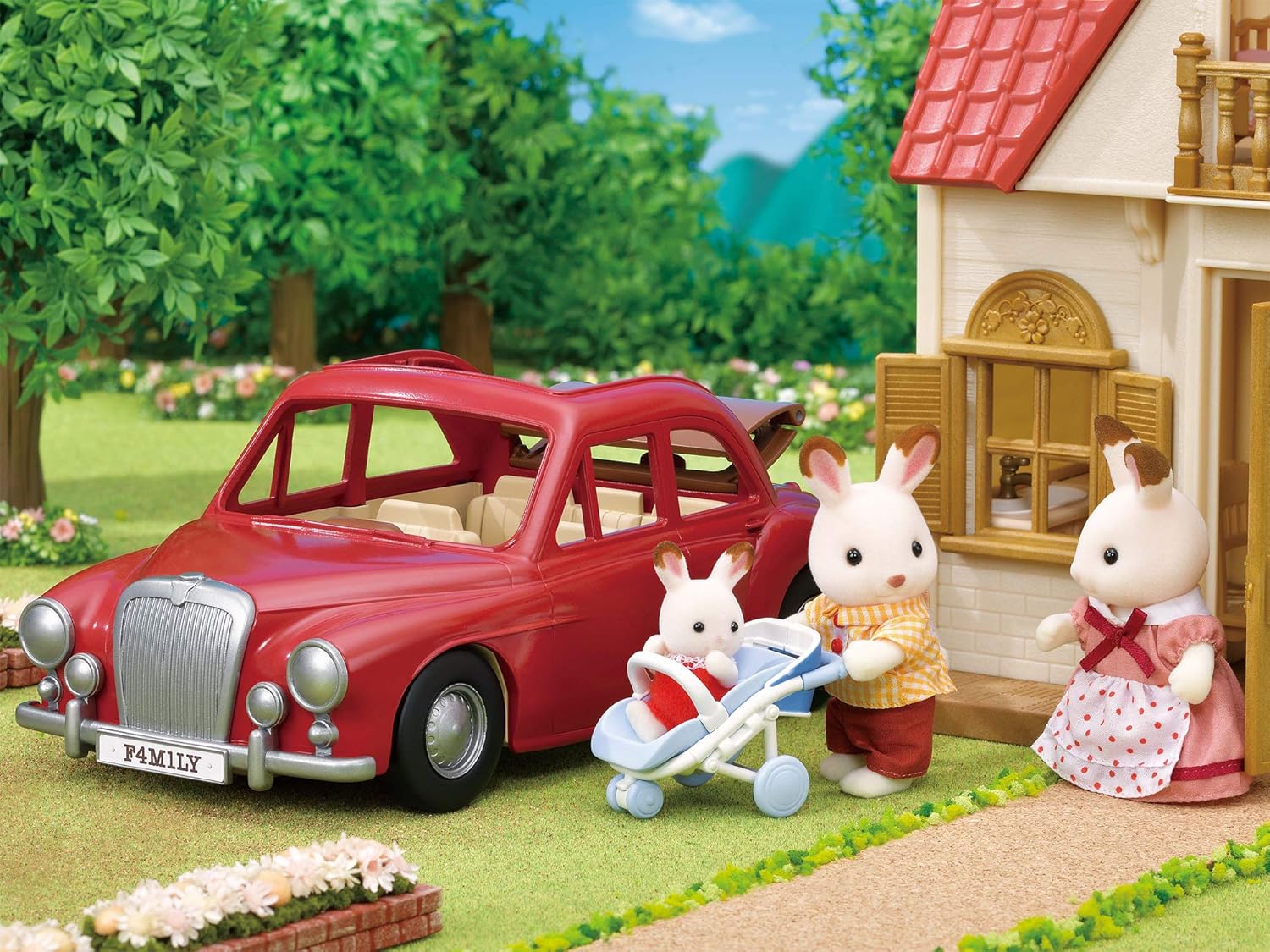 Sylvanian Families 5448 Family Cruising Car Vehicle Playset - Convertible Car with Removable Roof & Baby Buggy 7