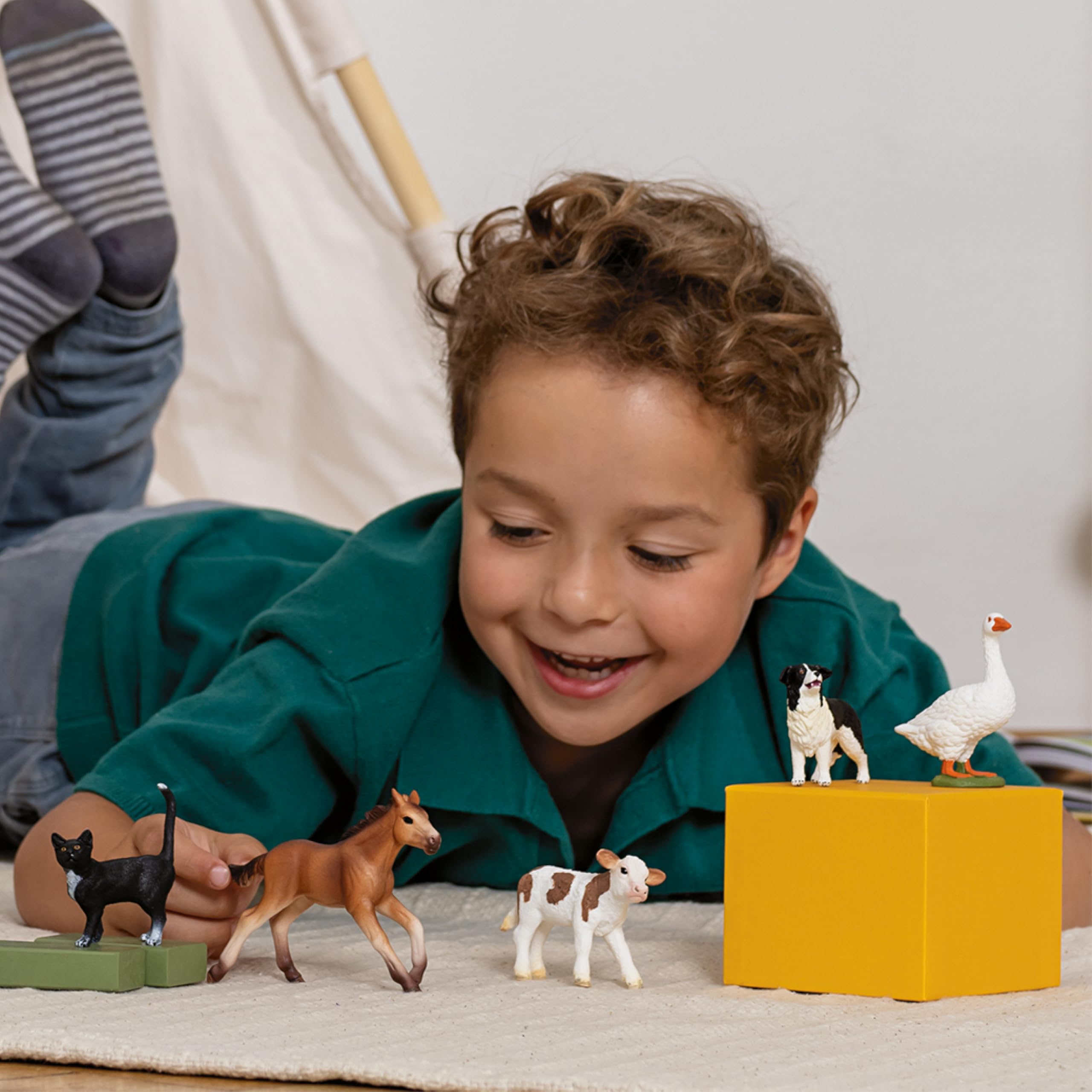 Schleich Farm World Animals Figurines Set - 5pc Realistic Figures | Ages 3+ | Plastic 3