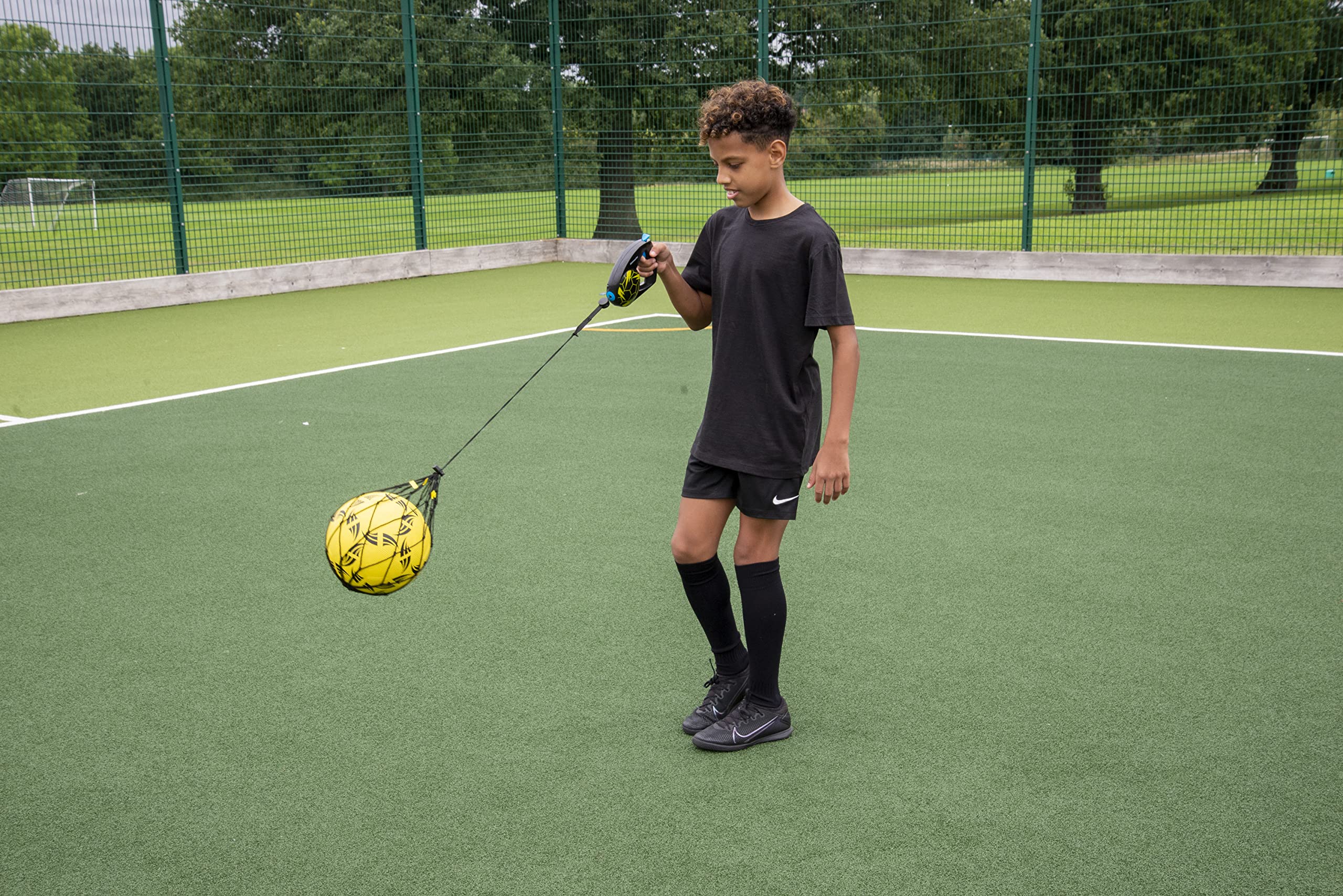 Kickmaster Close Control Trainer - Black 8