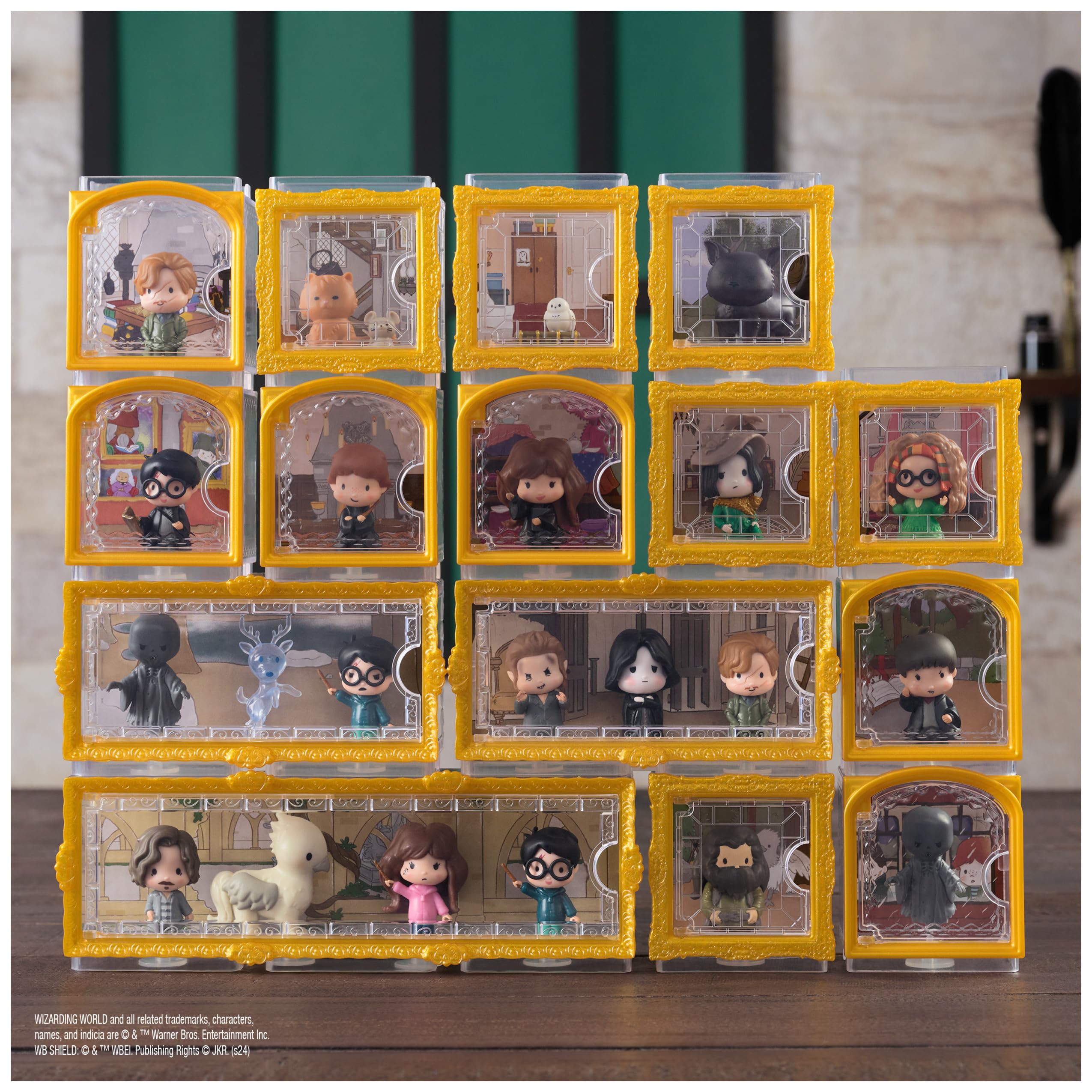 Wizarding World Harry Potter Micro Magical Moments Year 3 Figure Set - Remus Lupin, Severus Snape & Peter Pettigrew with Display Case 9