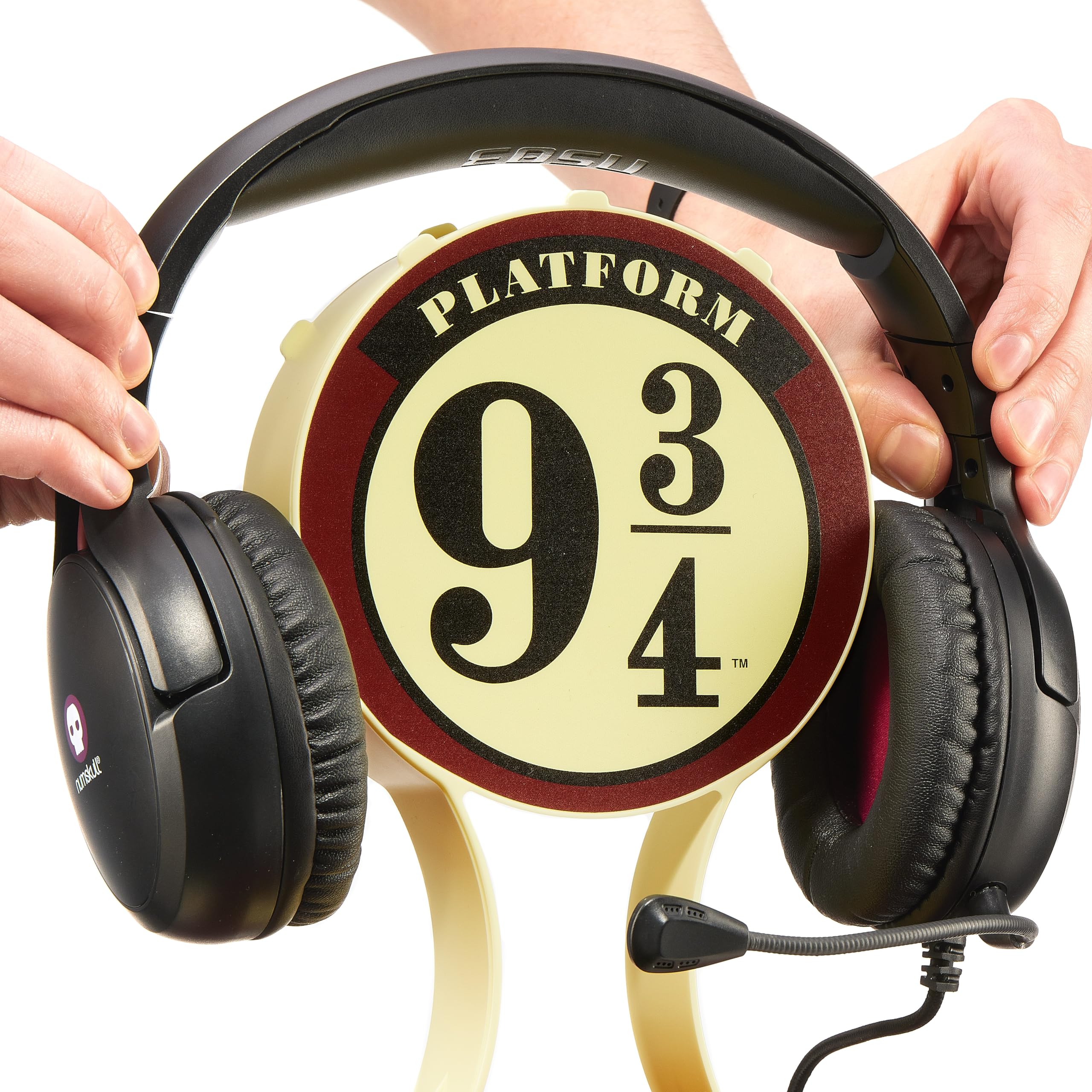 Harry Potter Platform 9 3/4 Gaming Locker & Storage Stand for PS4, PS5, Xbox, Switch 9