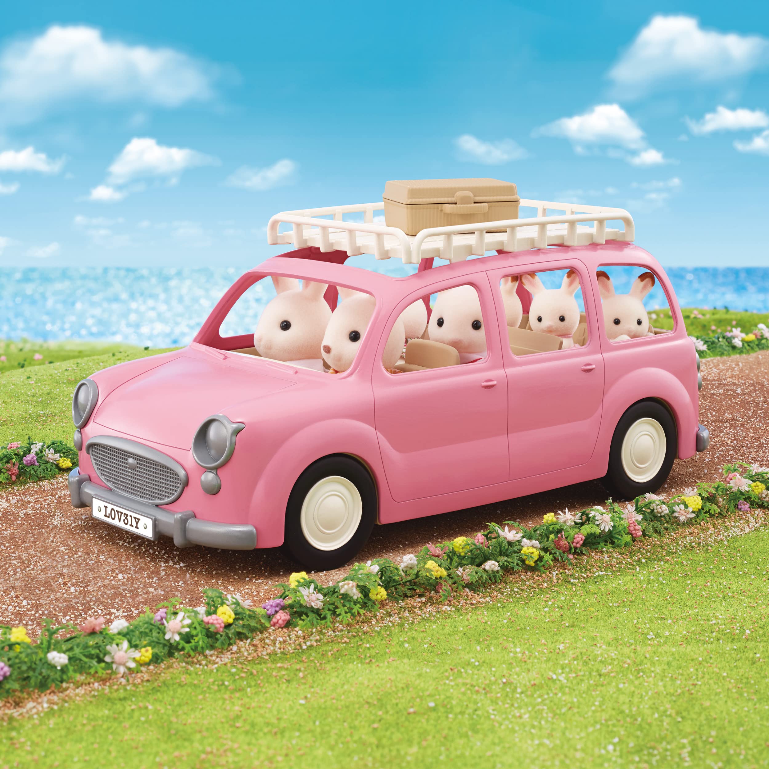 Sylvanian Families Family Picnic Van Playset - Fits 8 Figures | Multicolor Plastic | Ages 3+ 3