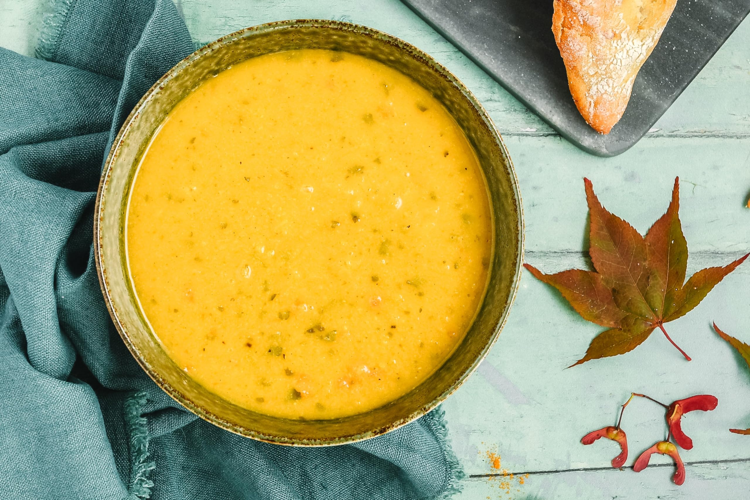 Baxters Super Good Root Vegetables & Turmeric Soup, 400g 3