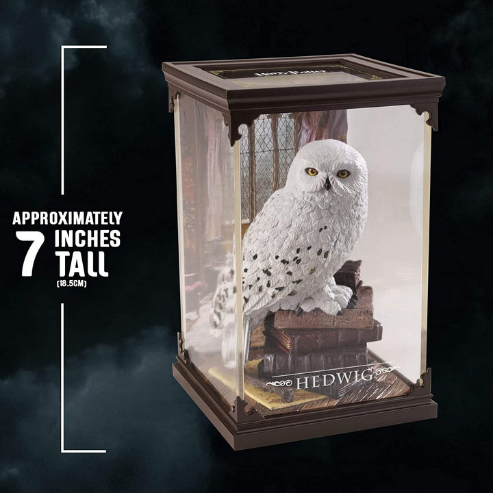 The Noble Collection – Magische Kreaturen Hedwig – handbemalte magische Kreatur Nr. 1 – offiziell lizenzierte 7 Zoll (18,5 cm) große Harry-Potter-Spielzeug-Sammelfiguren – für Kinder und Erwachsene