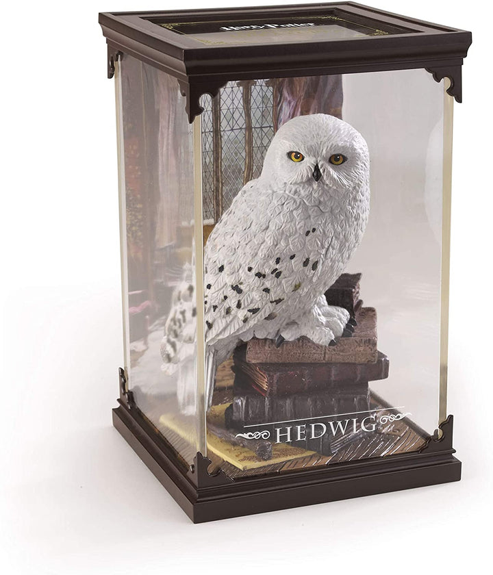 The Noble Collection – Magische Kreaturen Hedwig – handbemalte magische Kreatur Nr. 1 – offiziell lizenzierte 7 Zoll (18,5 cm) große Harry-Potter-Spielzeug-Sammelfiguren – für Kinder und Erwachsene
