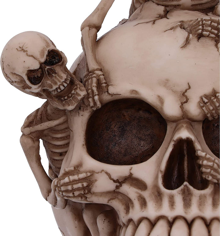 Nemesis Now Breaking Free Skelett, das aus einem Totenkopf auftaucht, Ornament, 17,7 cm, Natur
