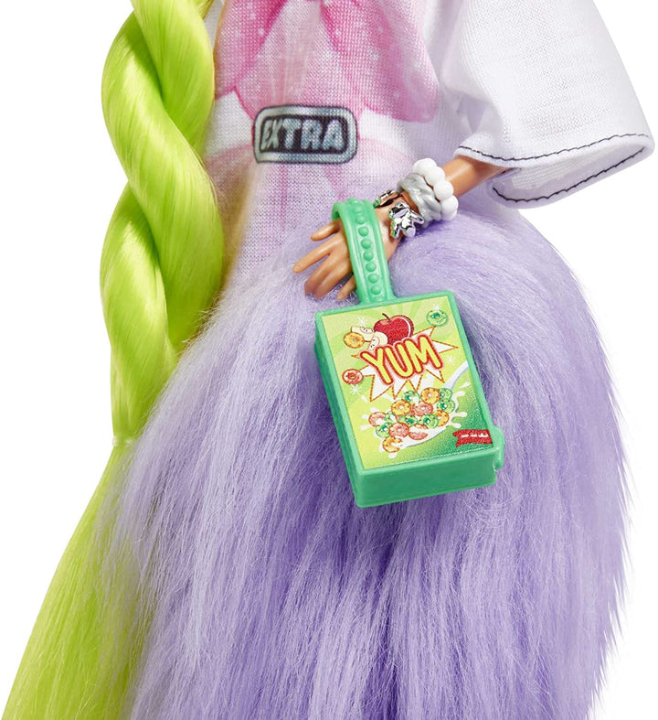 Barbie Extra-Puppe Nr. 11 in übergroßem T-Shirt und Leggings mit Haustier, für Kinder ab 3 Jahren