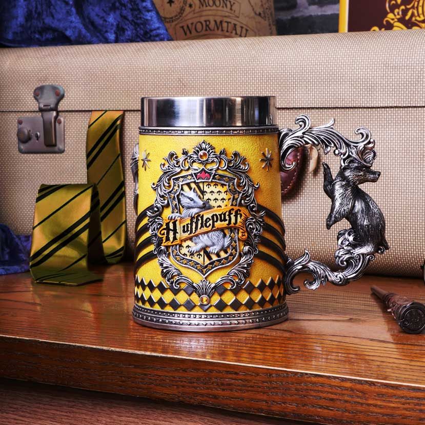 Nemesis Now offiziell lizenzierter Harry Potter Hufflepuff Hogwarts House Sammelkrug, Gelb, 15,5 cm